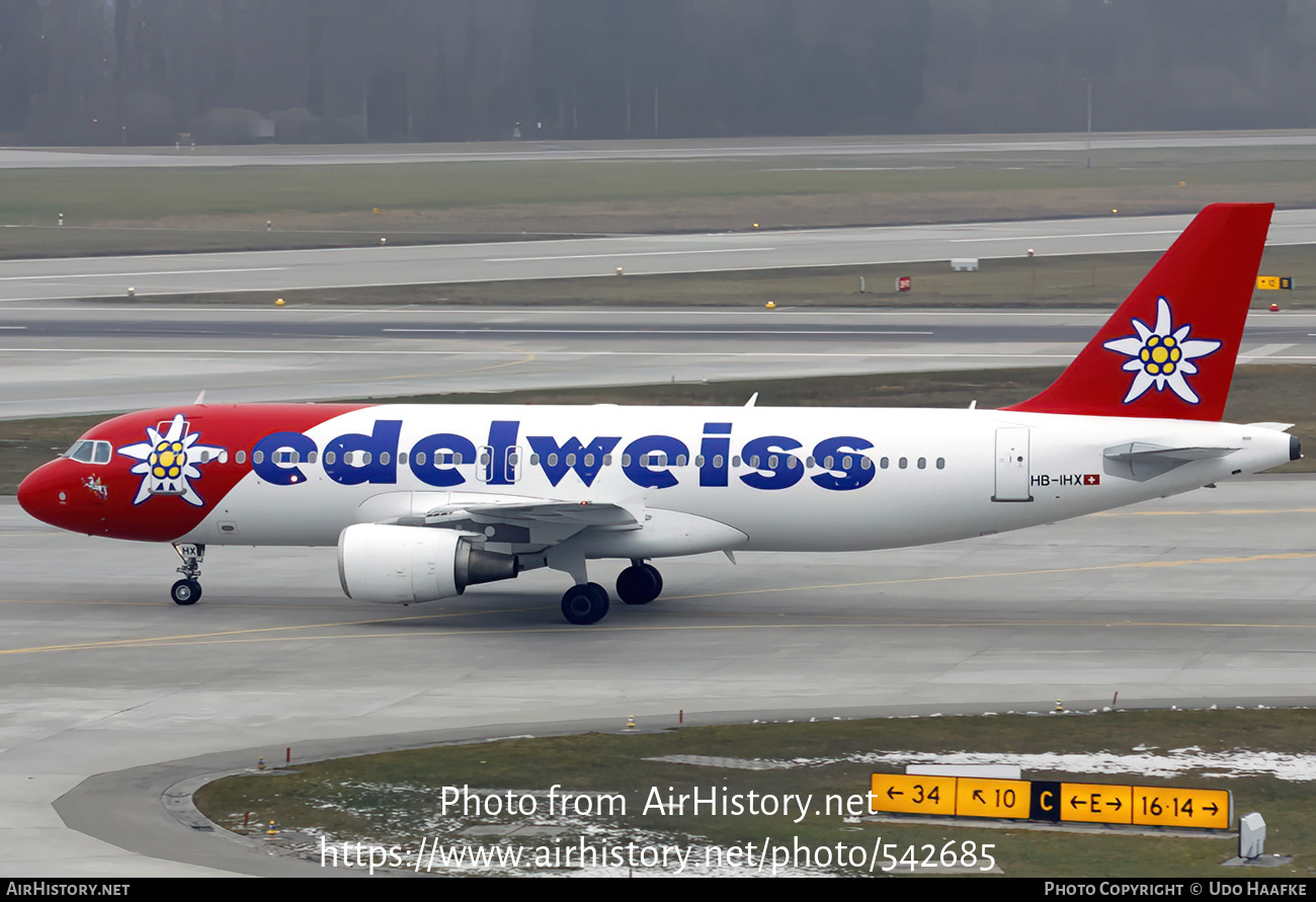 Aircraft Photo of HB-IHX | Airbus A320-214 | Edelweiss Air | AirHistory.net #542685