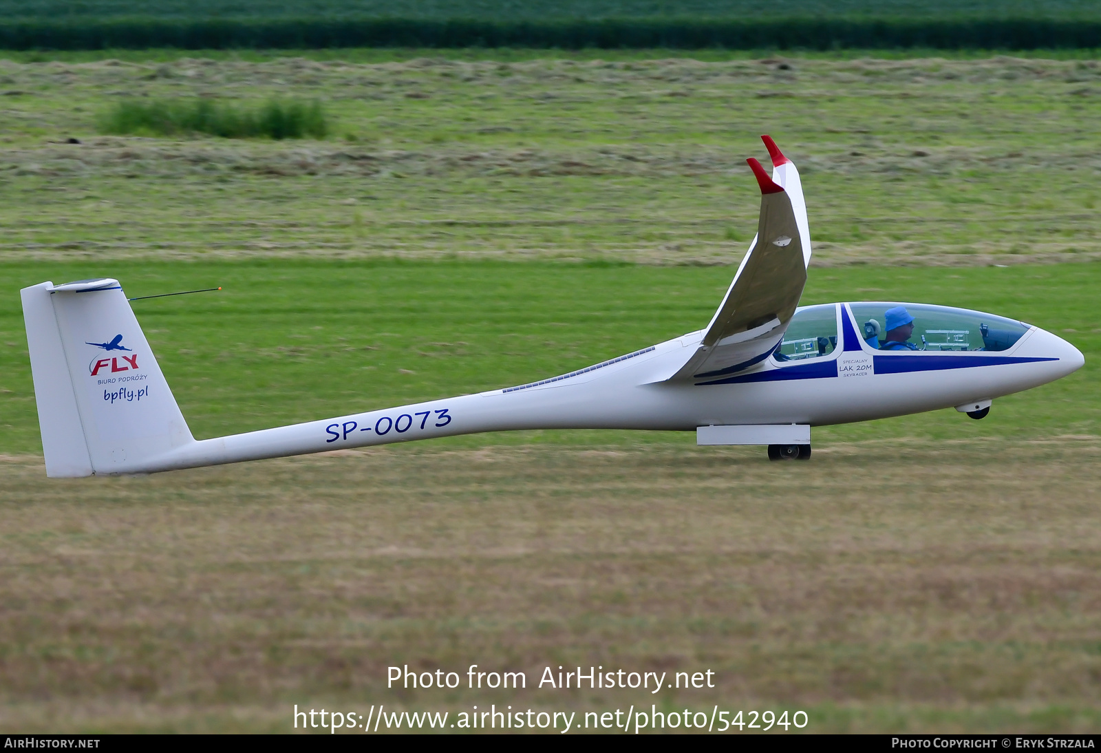 Aircraft Photo of SP-0073 | Sportine Aviacija LAK-20 M | Fly Biuro Podróży | AirHistory.net #542940