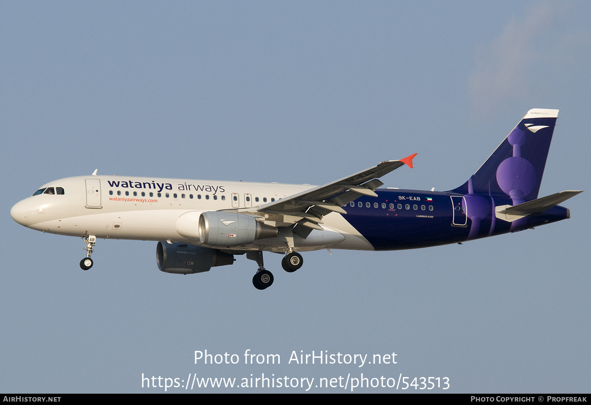 Aircraft Photo of 9K-EAB | Airbus A320-214 | Wataniya Airways | AirHistory.net #543513