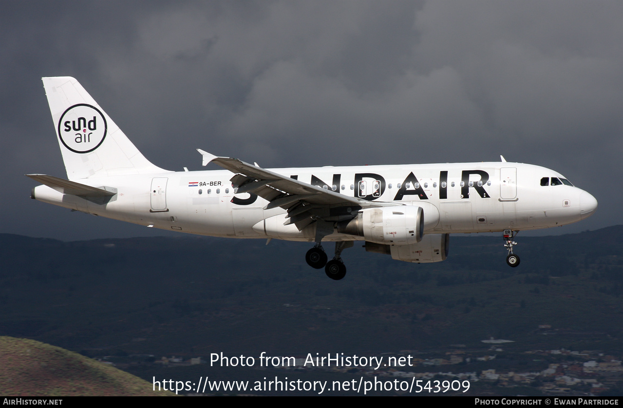 Aircraft Photo of 9A-BER | Airbus A319-112 | Sundair | AirHistory.net #543909