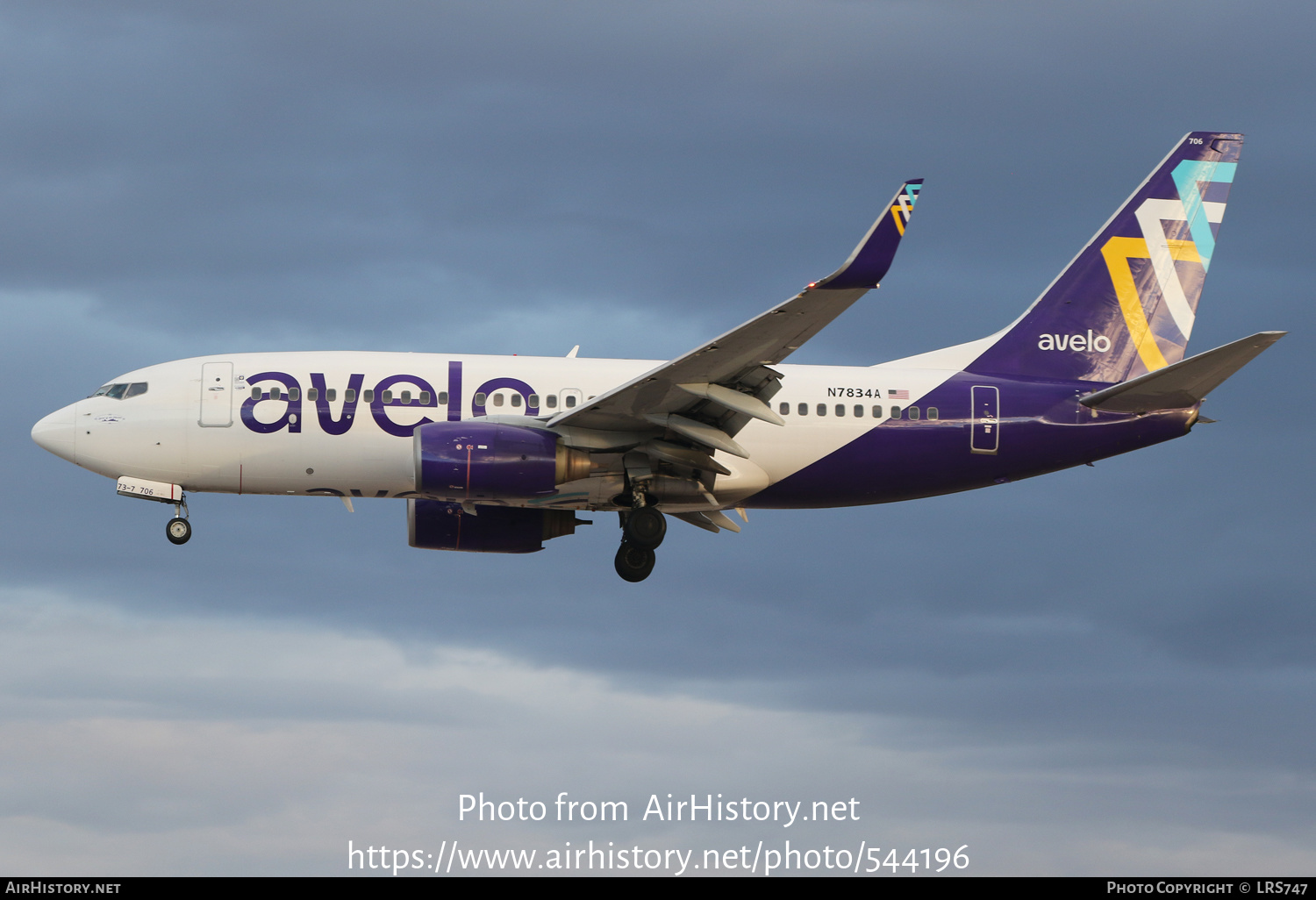 Aircraft Photo of N7834A | Boeing 737-752 | Avelo Airlines | AirHistory ...