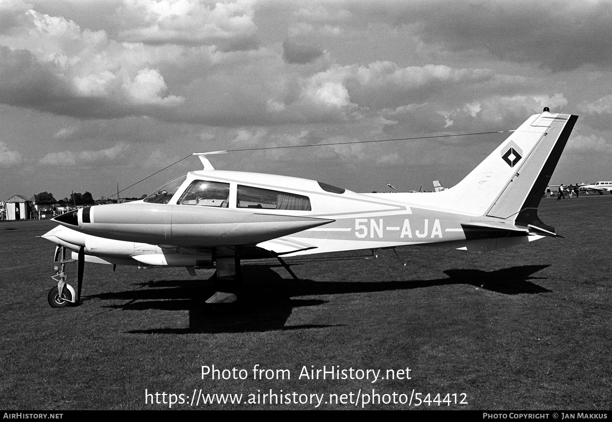 Aircraft Photo of 5N-AJA | Cessna 310Q | AirHistory.net #544412