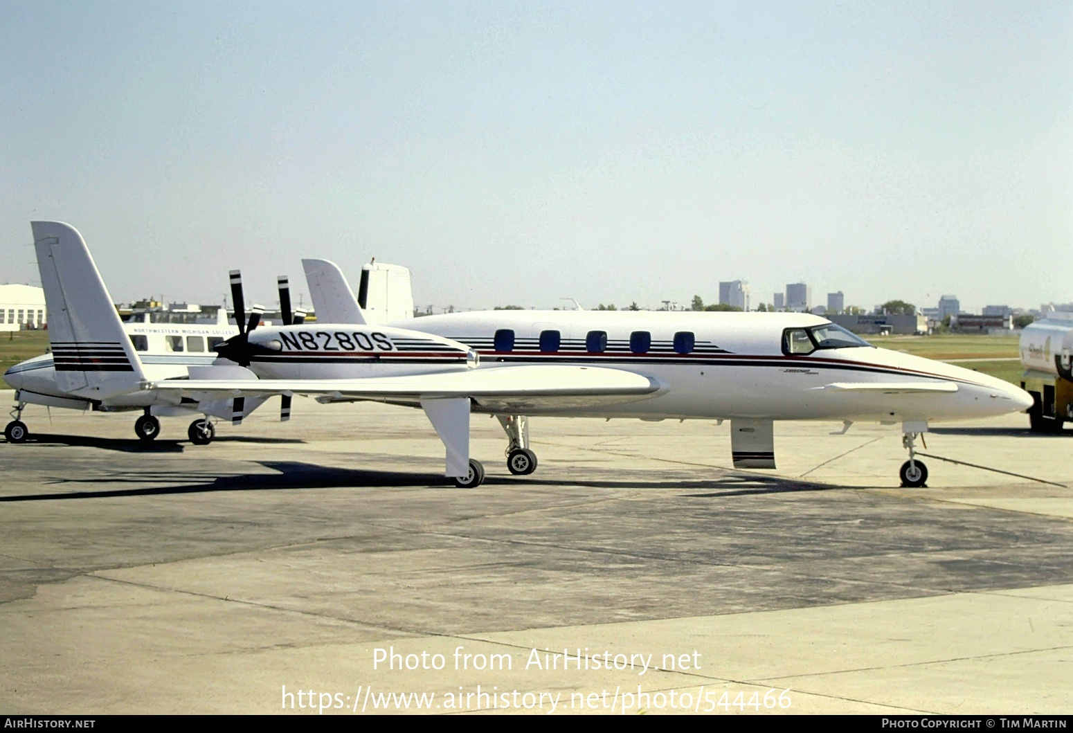 Aircraft Photo of N8280S | Beech 2000 Starship 1 | AirHistory.net #544466