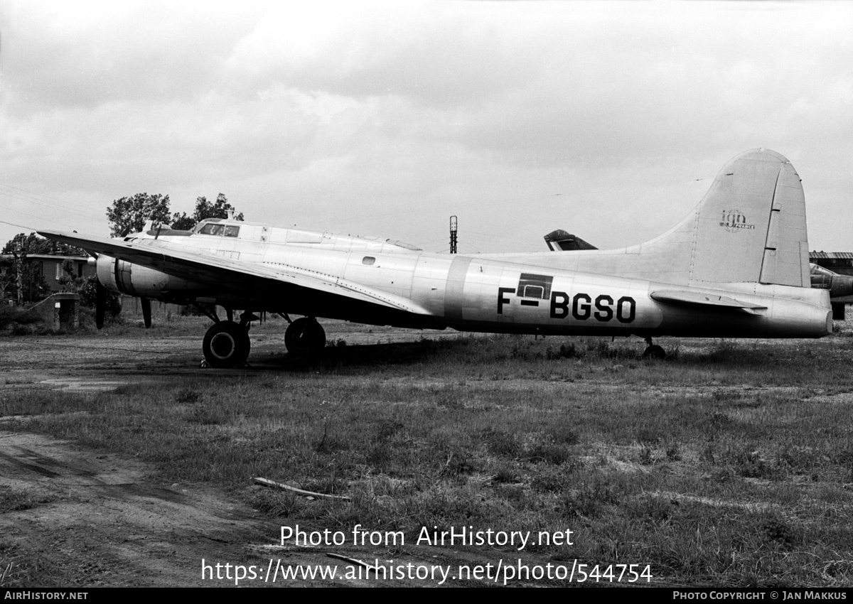 Aircraft Photo of F-BGSO | Boeing B-17G Flying Fortress | IGN - Institut Géographique National | AirHistory.net #544754