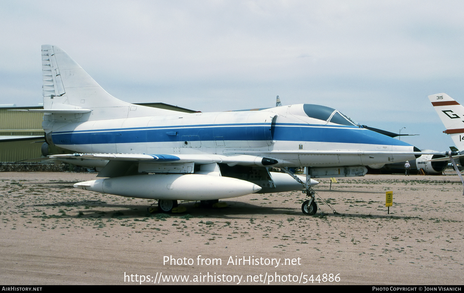 Aircraft Photo of 148571 | Douglas A-4C Skyhawk (A4D-2N) | USA - Navy | AirHistory.net #544886