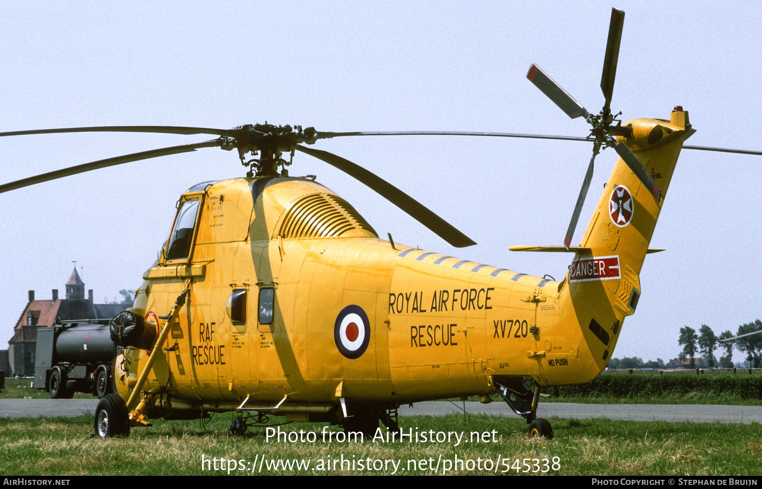 Aircraft Photo of XV720 | Westland WS-58 Wessex HC.2 | UK - Air Force | AirHistory.net #545338