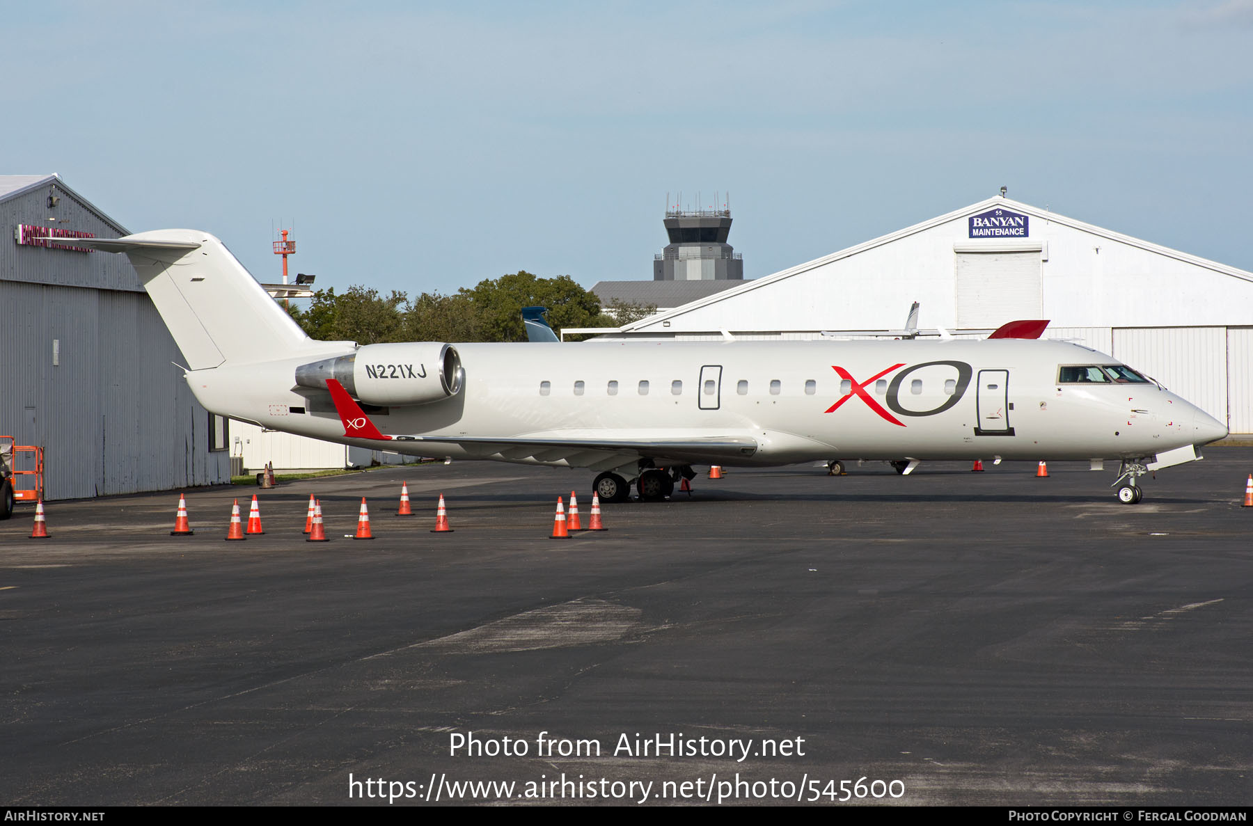 Aircraft Photo of N221XJ | Bombardier CRJ-200LR (CL-600-2B19) | XOJet | AirHistory.net #545600