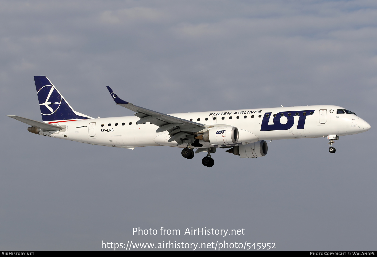 Aircraft Photo of SP-LNG | Embraer 195AR (ERJ-190-200IGW) | LOT Polish ...