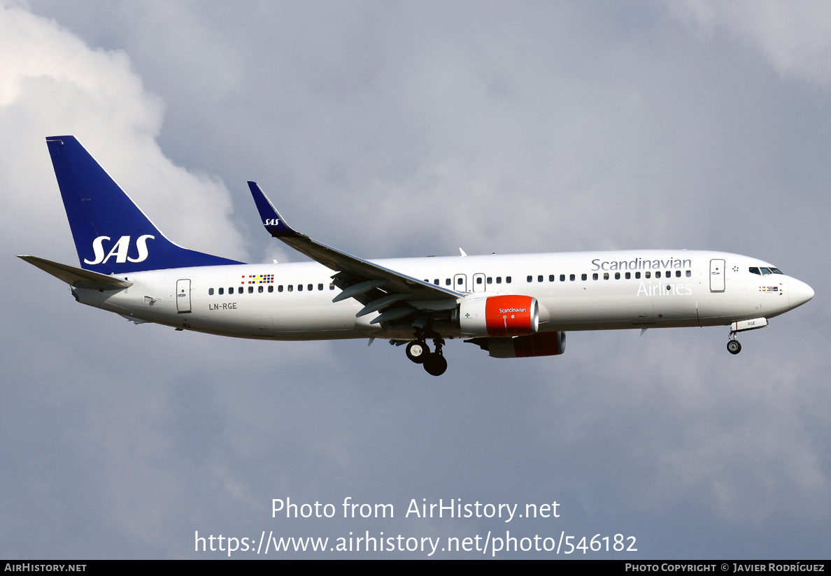 Aircraft Photo of LN-RGE | Boeing 737-86N | Scandinavian Airlines - SAS | AirHistory.net #546182