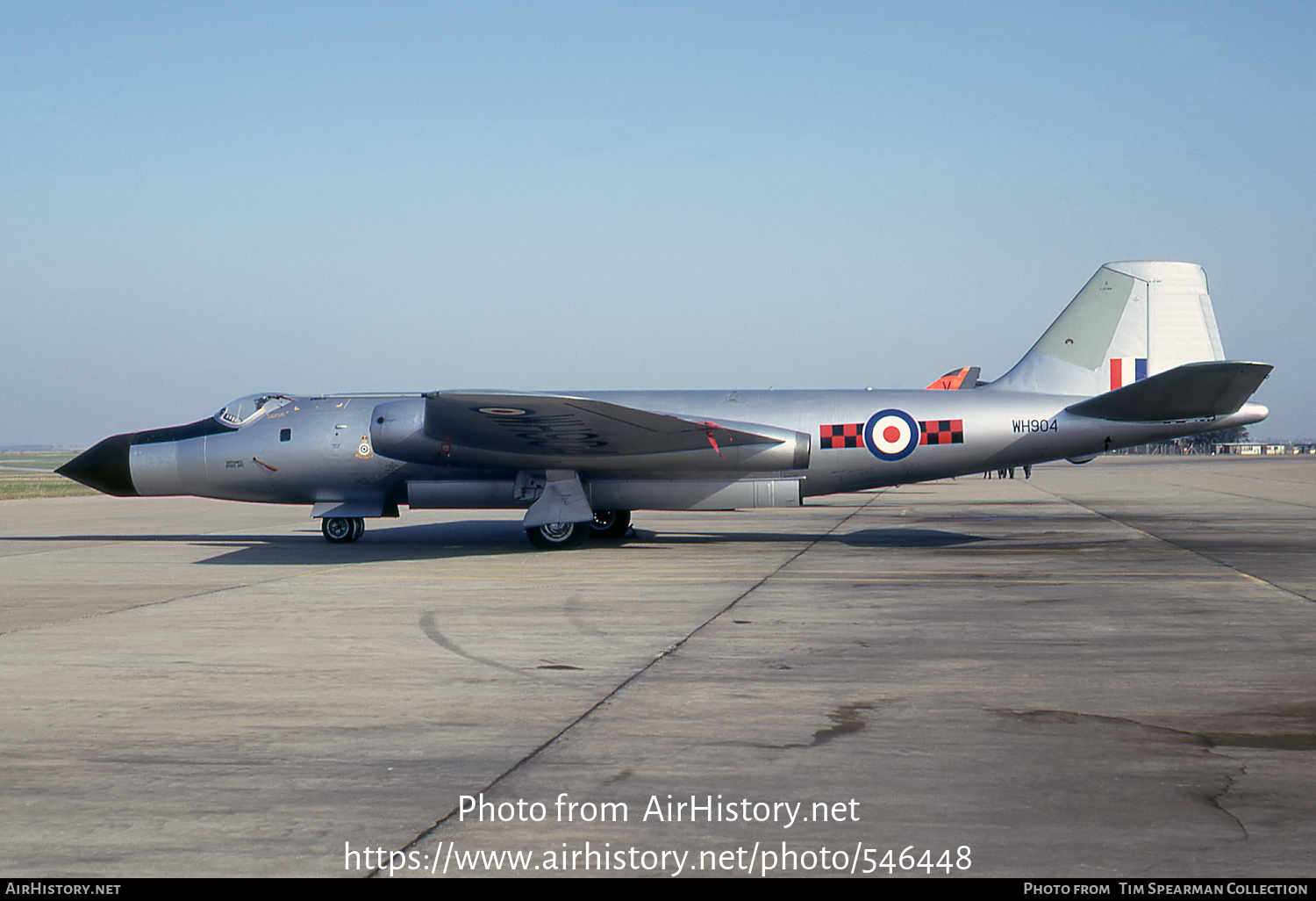 Aircraft Photo of WH904 | English Electric Canberra T.11 | UK - Air Force | AirHistory.net #546448