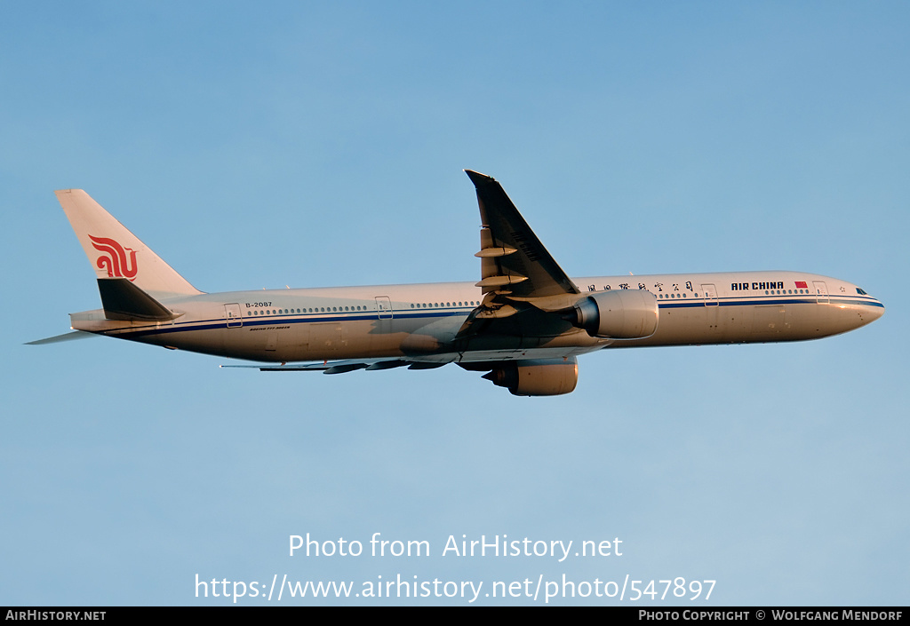 Aircraft Photo of B-2087 | Boeing 777-39L/ER | Air China | AirHistory.net #547897