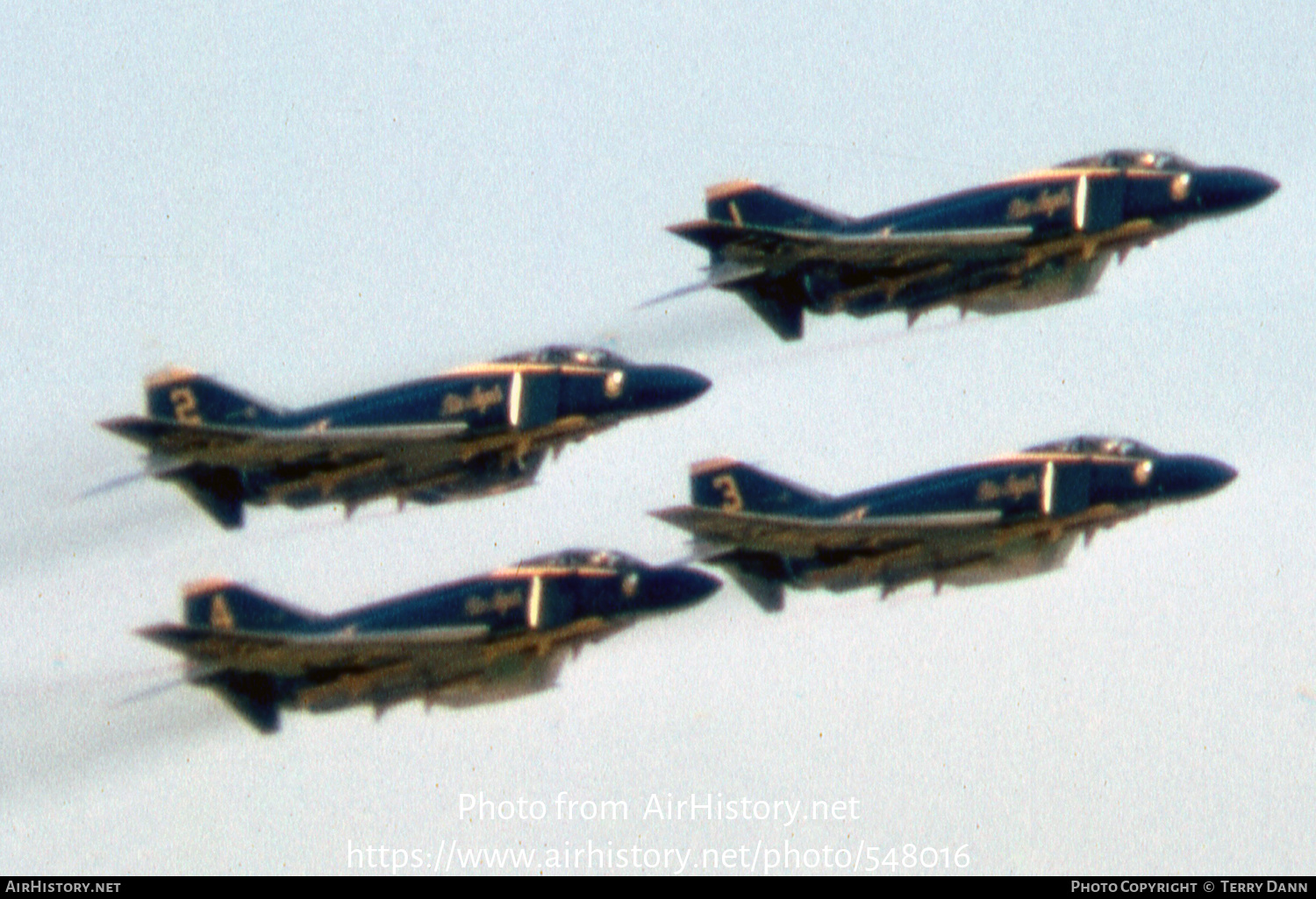 Aircraft Photo of 153072 | McDonnell F-4J Phantom II | USA - Navy | AirHistory.net #548016