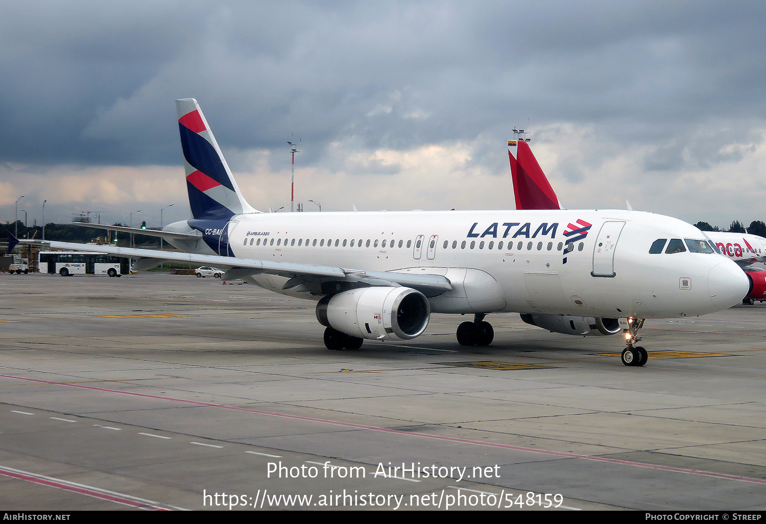 Aircraft Photo of CC-BAI | Airbus A320-232 | LATAM Airlines | AirHistory.net #548159