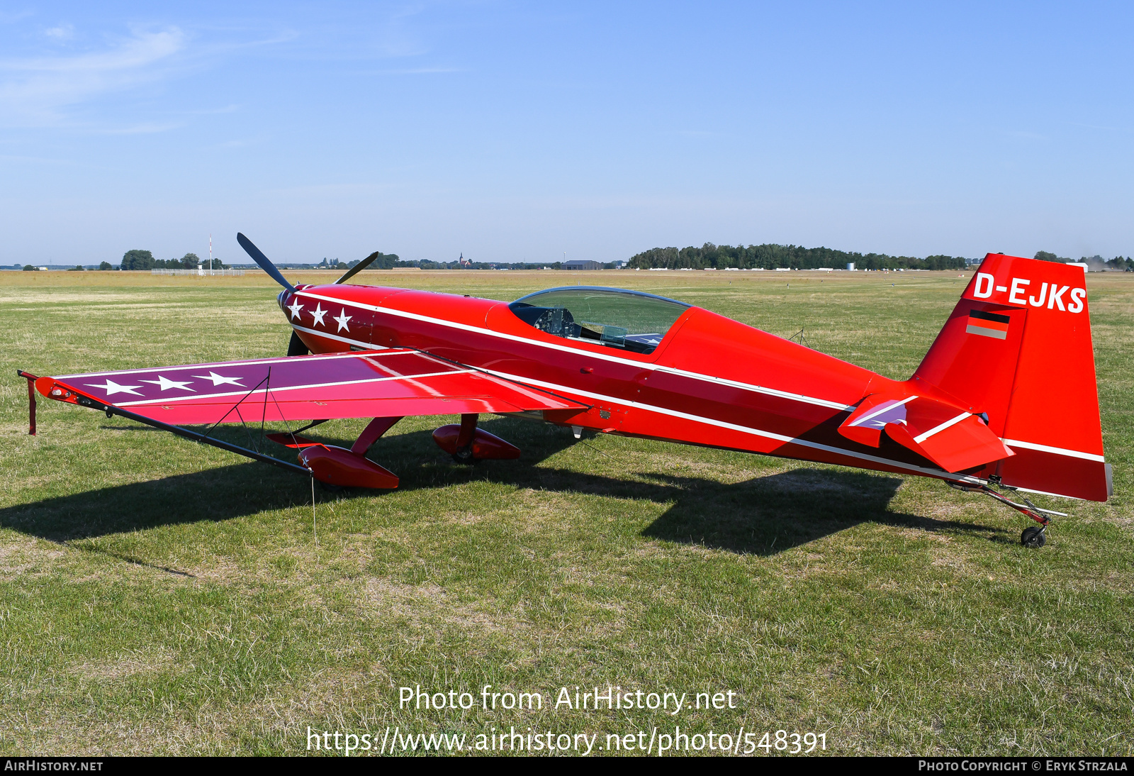 Aircraft Photo of D-EJKS | Extra EA-300S | AirHistory.net #548391