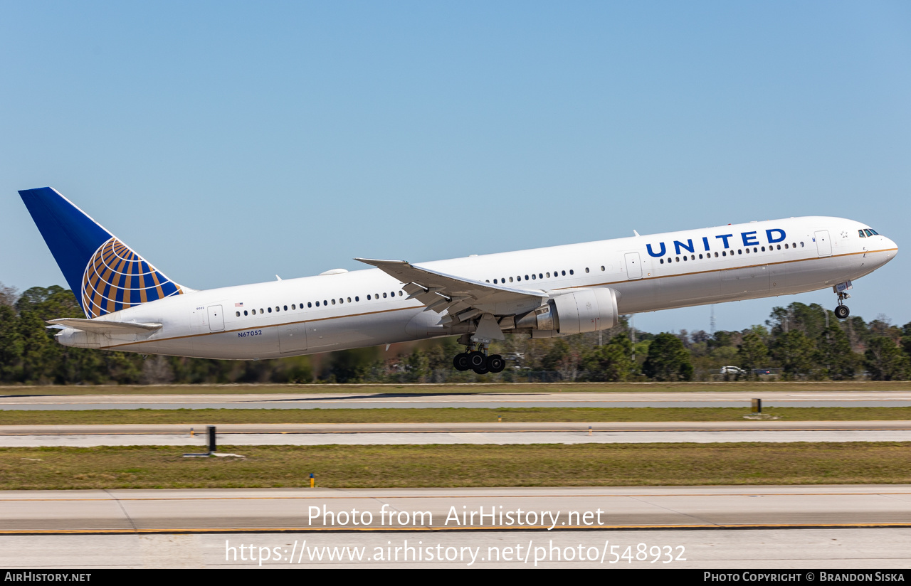 Aircraft Photo of N67052 | Boeing 767-424/ER | United Airlines | AirHistory.net #548932