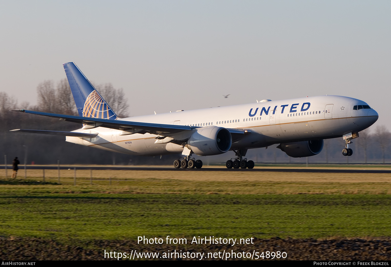 Aircraft Photo of N77014 | Boeing 777-224/ER | United Airlines | AirHistory.net #548980