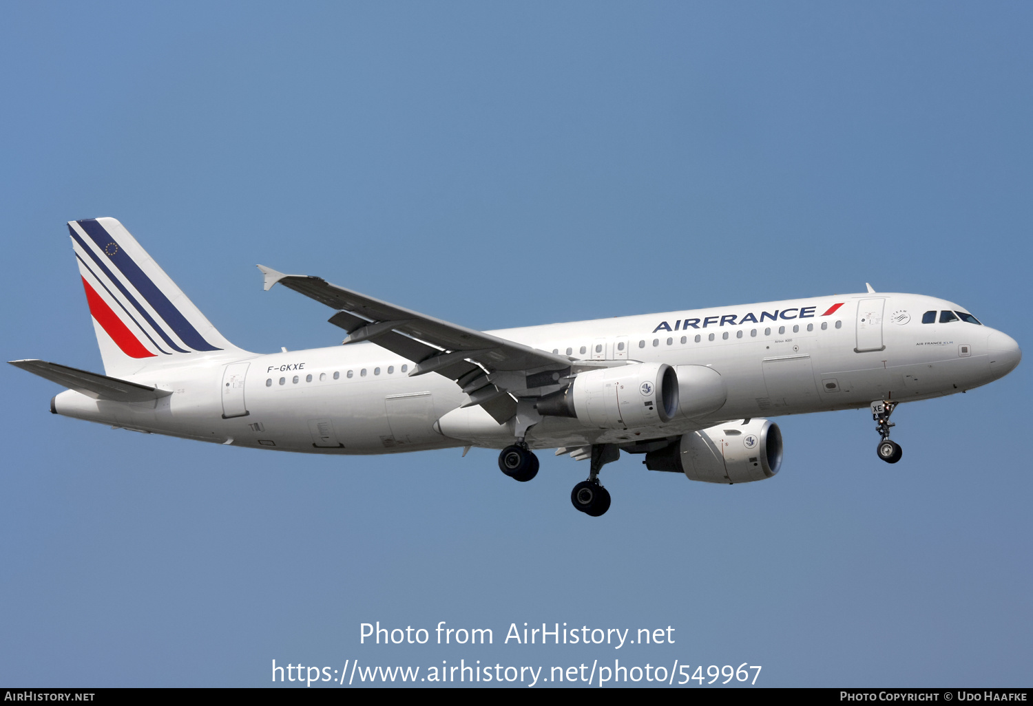 Aircraft Photo of F-GKXE | Airbus A320-214 | Air France | AirHistory.net #549967