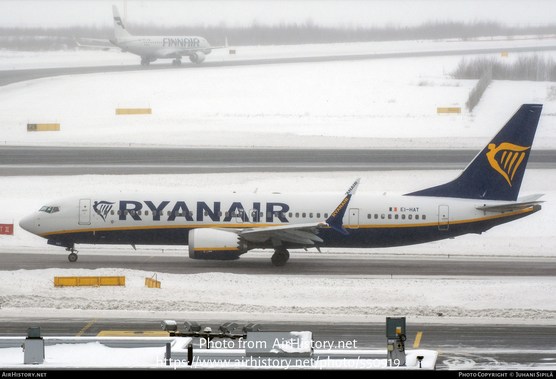 Aircraft Photo of EI-HAT | Boeing 737-8200 Max 200 | Ryanair | AirHistory.net #550919