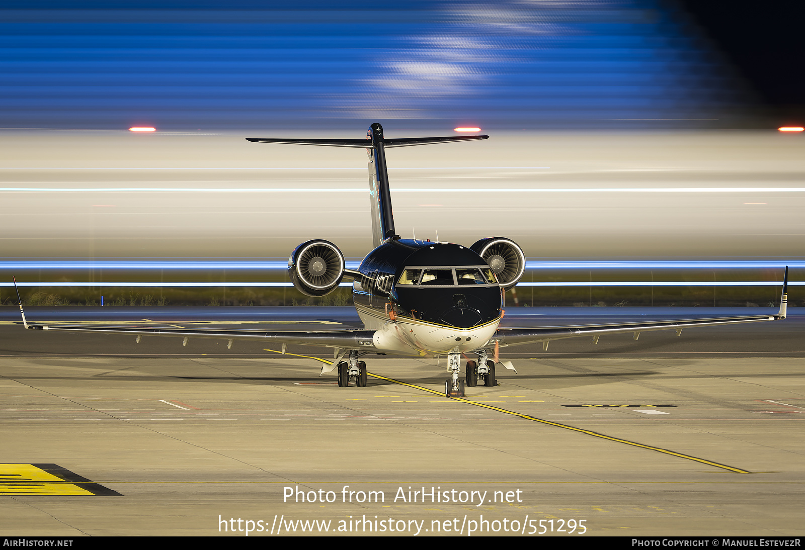 Aircraft Photo of OH-WIW | Bombardier Challenger 650 (CL-600-2B16) | AirHistory.net #551295