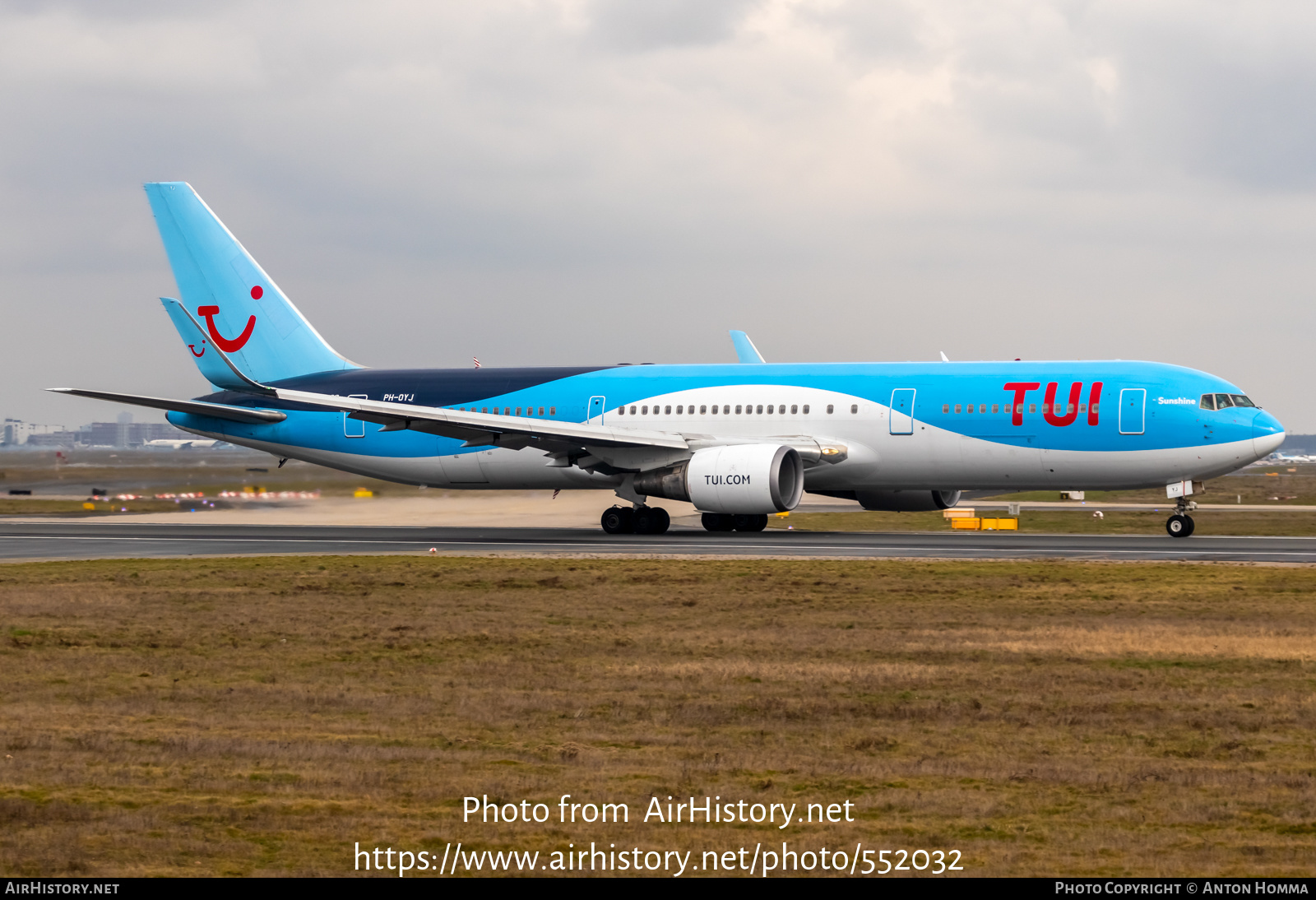 Aircraft Photo of PH-OYJ | Boeing 767-304/ER | TUI | AirHistory.net #552032