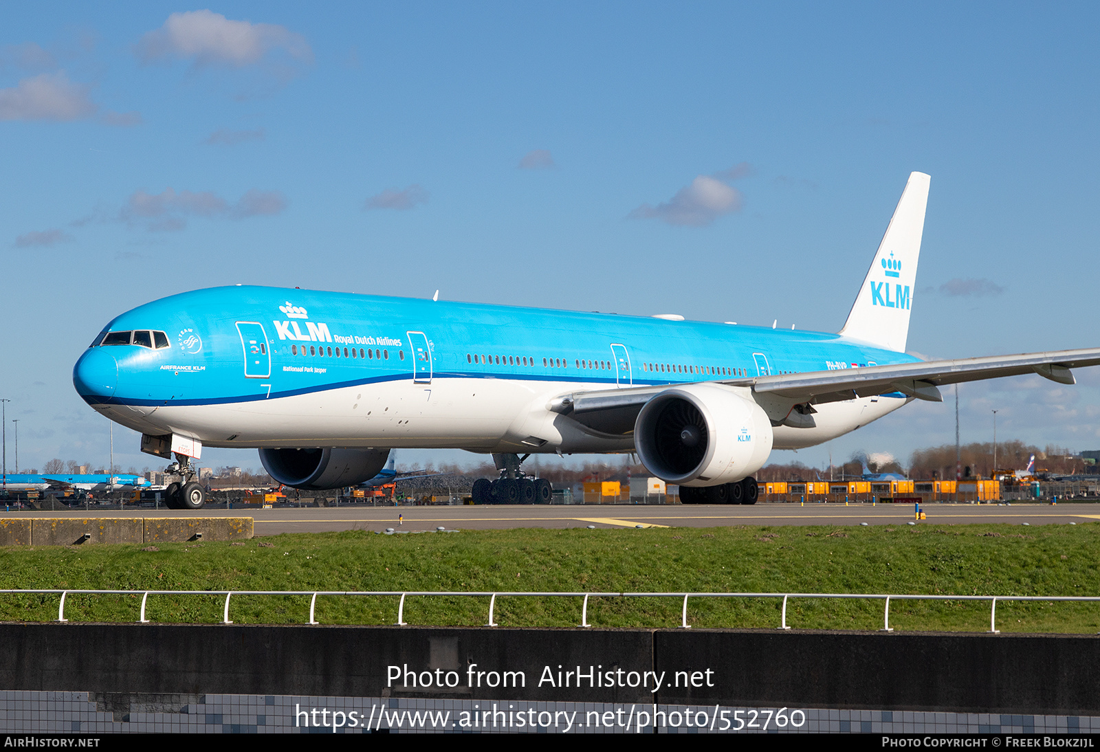 Aircraft Photo of PH-BVP | Boeing 777-306/ER | KLM - Royal Dutch Airlines | AirHistory.net #552760