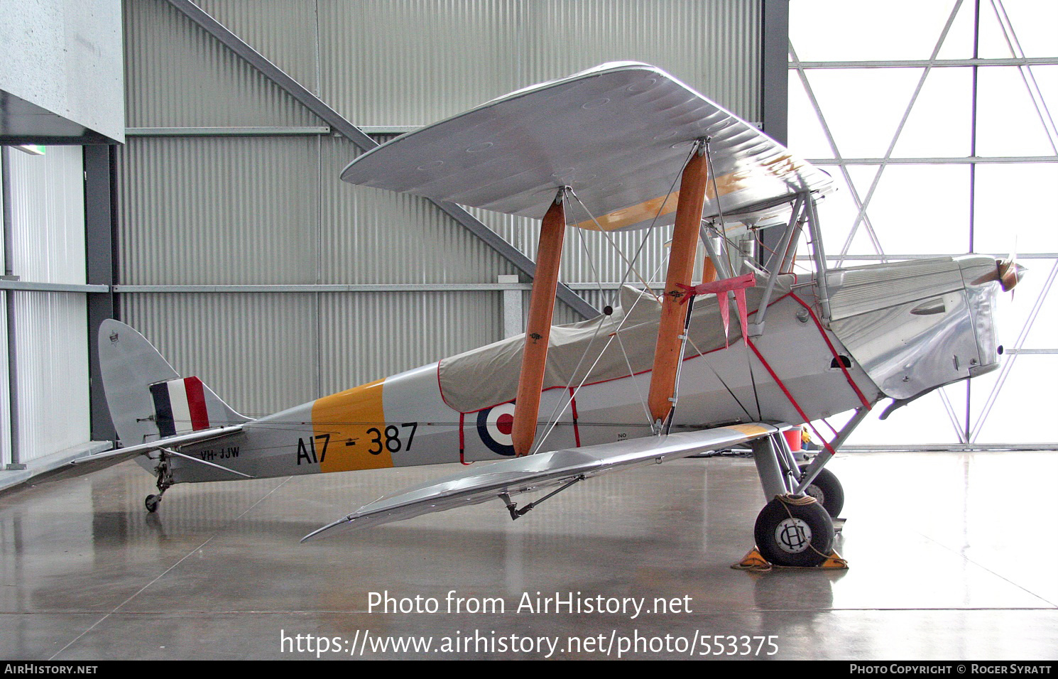 Aircraft Photo of VH-JJW / A17-387 | De Havilland D.H. 82A Tiger Moth ...