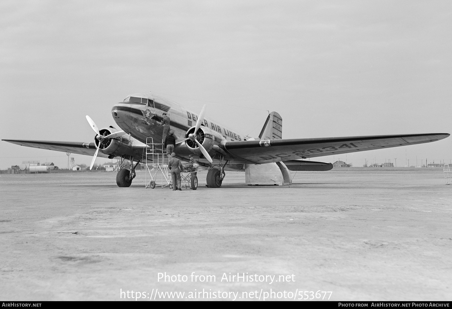 Aircraft Photo of N28341 / NC28341 | Douglas DC-3-357 | Delta Air Lines | AirHistory.net #553677