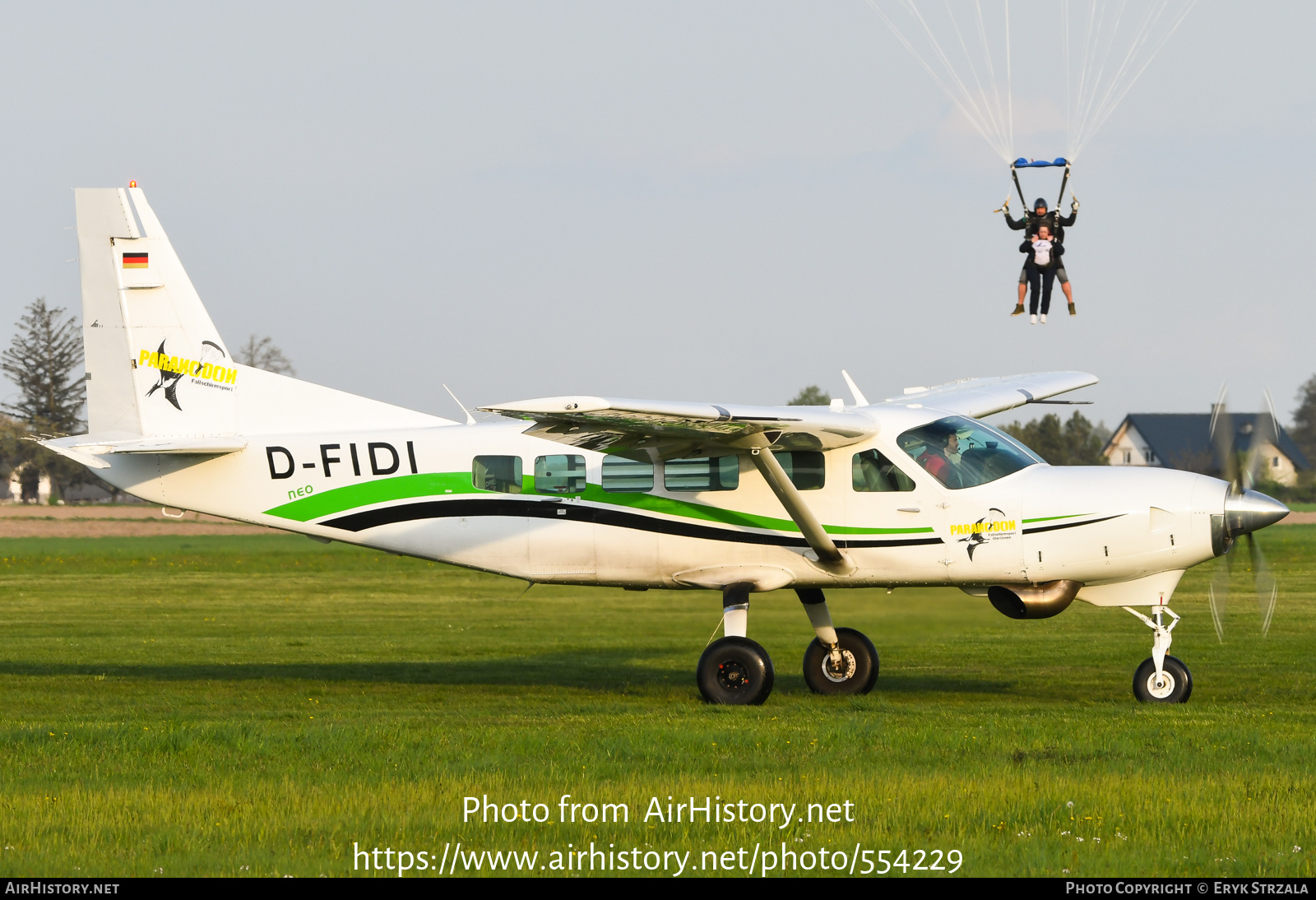 Aircraft Photo of D-FIDI | Cessna 208 Caravan I | Paranodon Fallschirmsport | AirHistory.net #554229