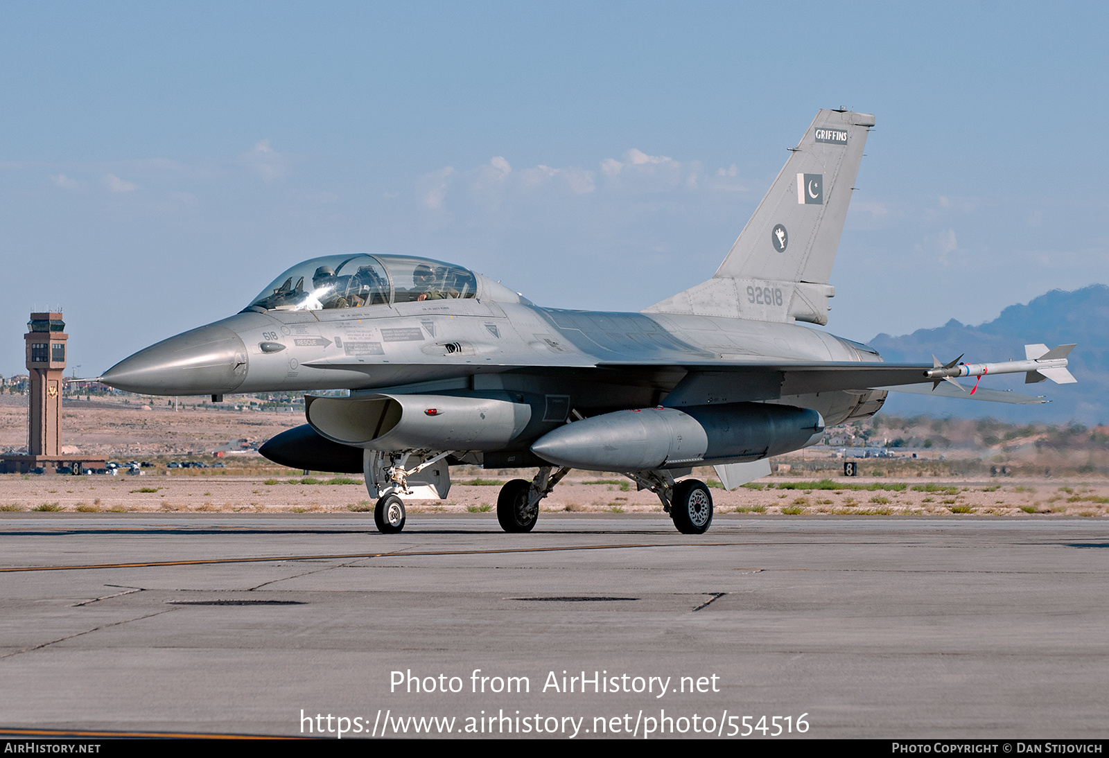 Aircraft Photo of 92618 | General Dynamics F-16BM Fighting Falcon | Pakistan - Air Force | AirHistory.net #554516