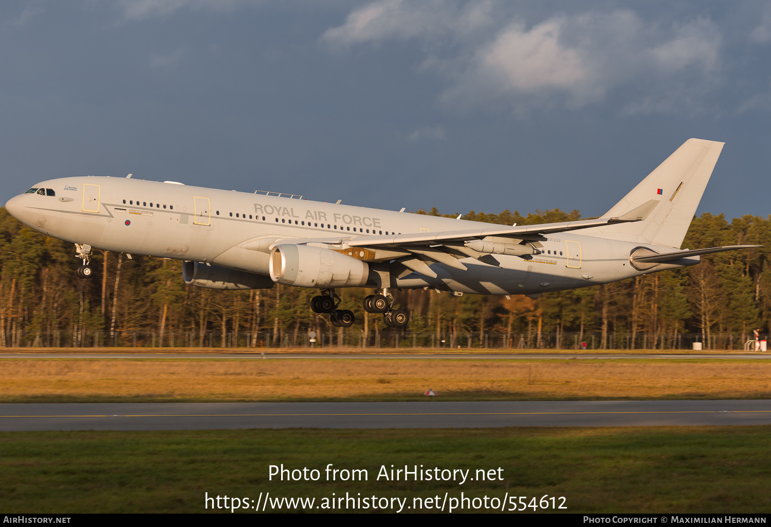 Aircraft Photo of ZZ337 | Airbus A330 Voyager KC3 (A330-243MRTT) | UK - Air Force | AirHistory.net #554612