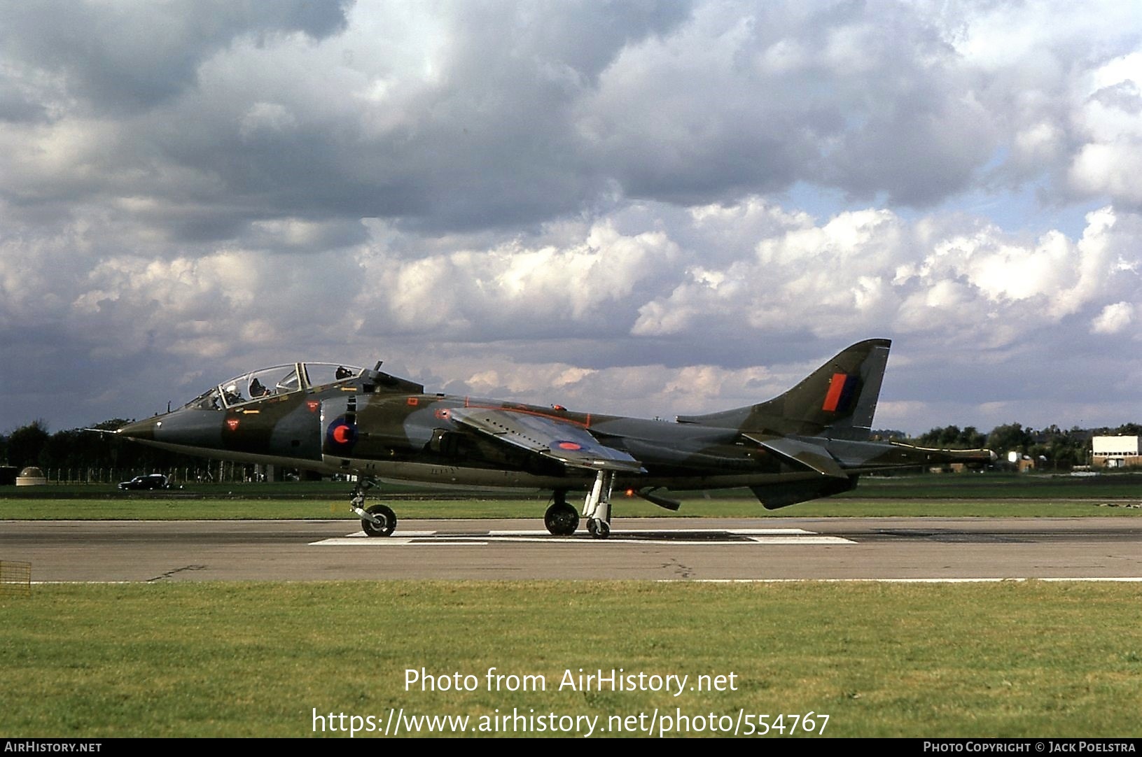 Aircraft Photo of XW175 | Hawker Siddeley Harrier T2 | UK - Air Force | AirHistory.net #554767