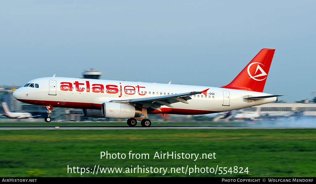 Aircraft Photo of TC-OGI | Airbus A320-232 | Atlasjet Airlines | AirHistory.net #554824