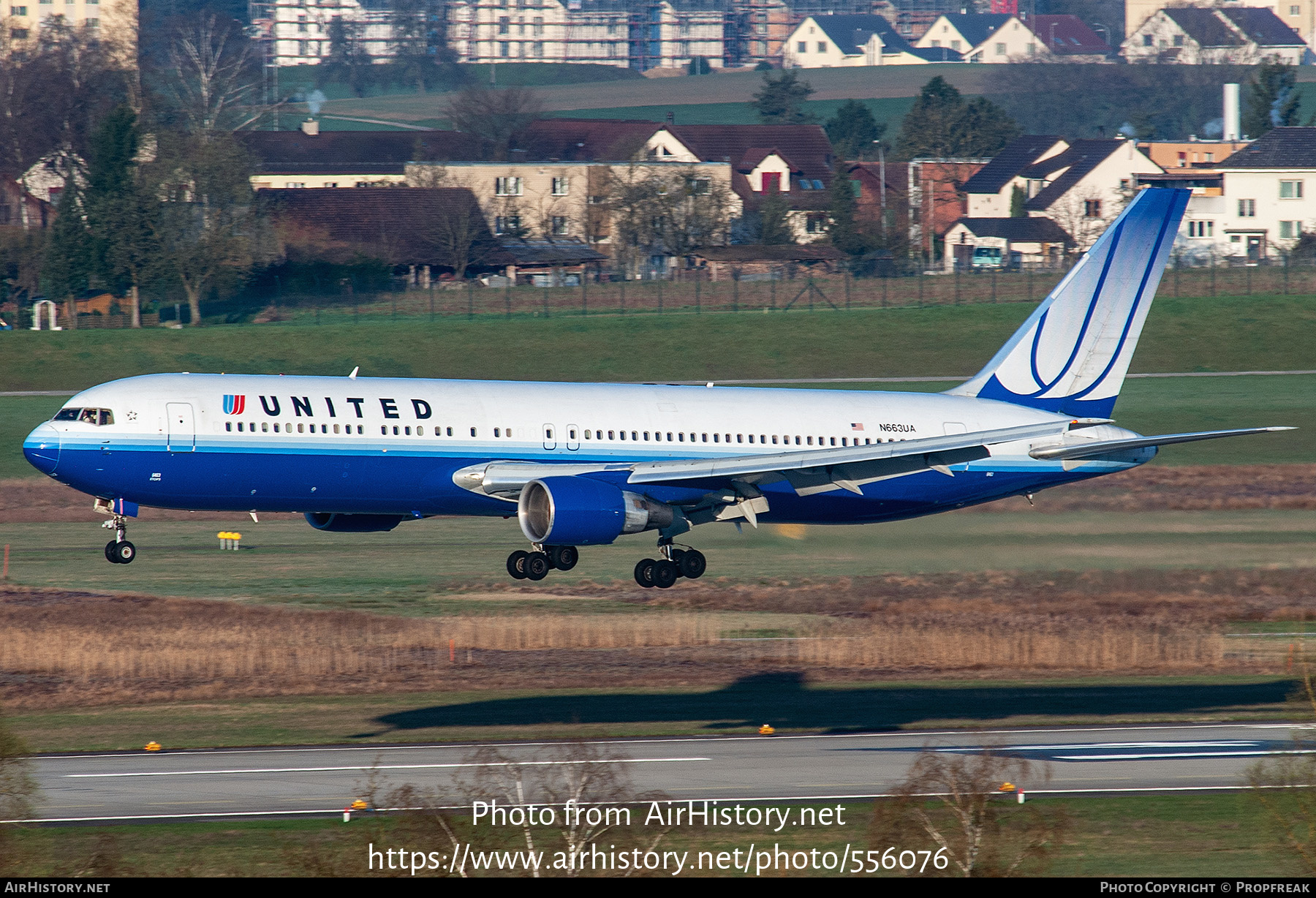 Aircraft Photo of N663UA | Boeing 767-322/ER | United Airlines | AirHistory.net #556076