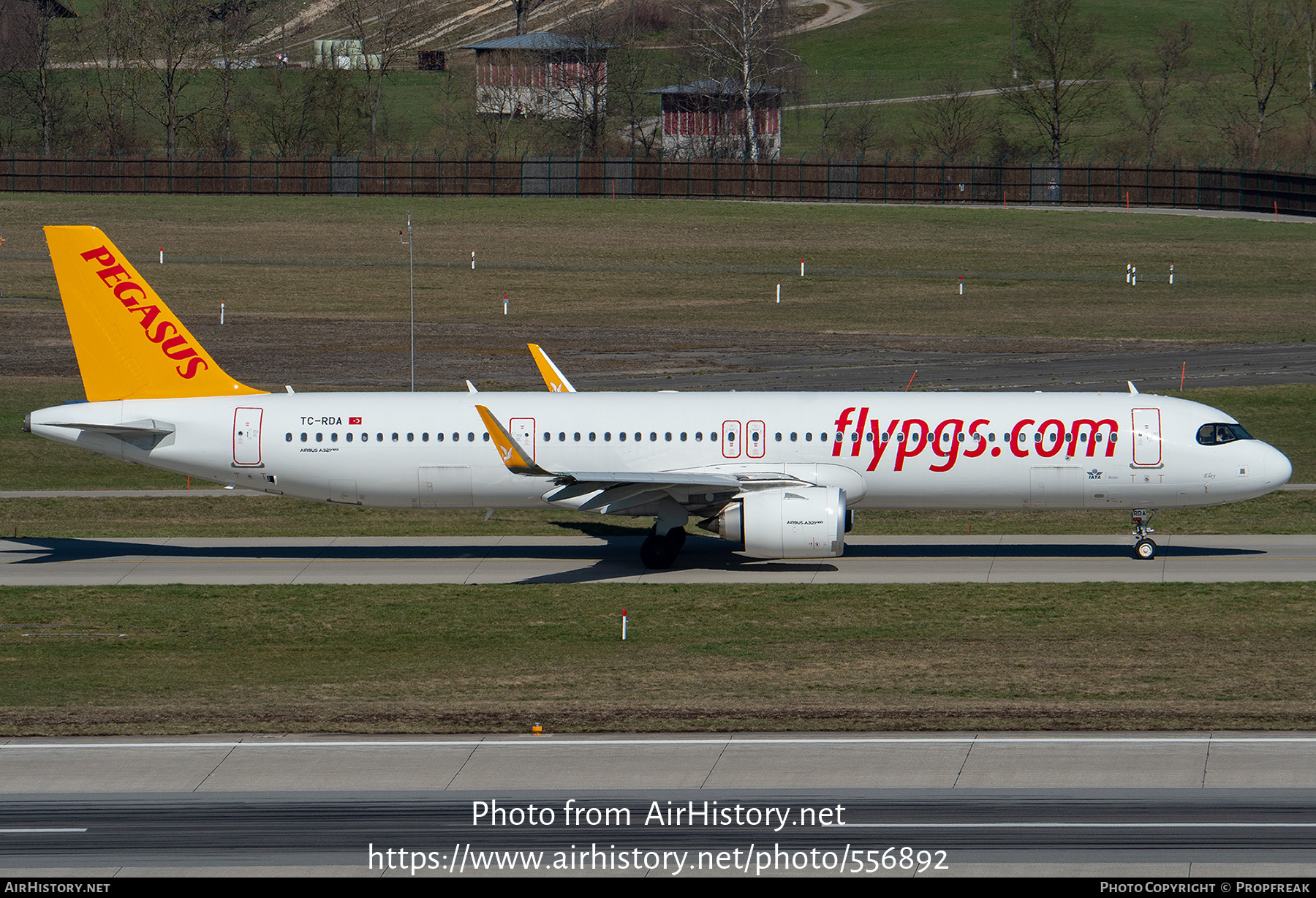 Aircraft Photo of TC-RDA | Airbus A321-251NX | Pegasus Airlines | AirHistory.net #556892