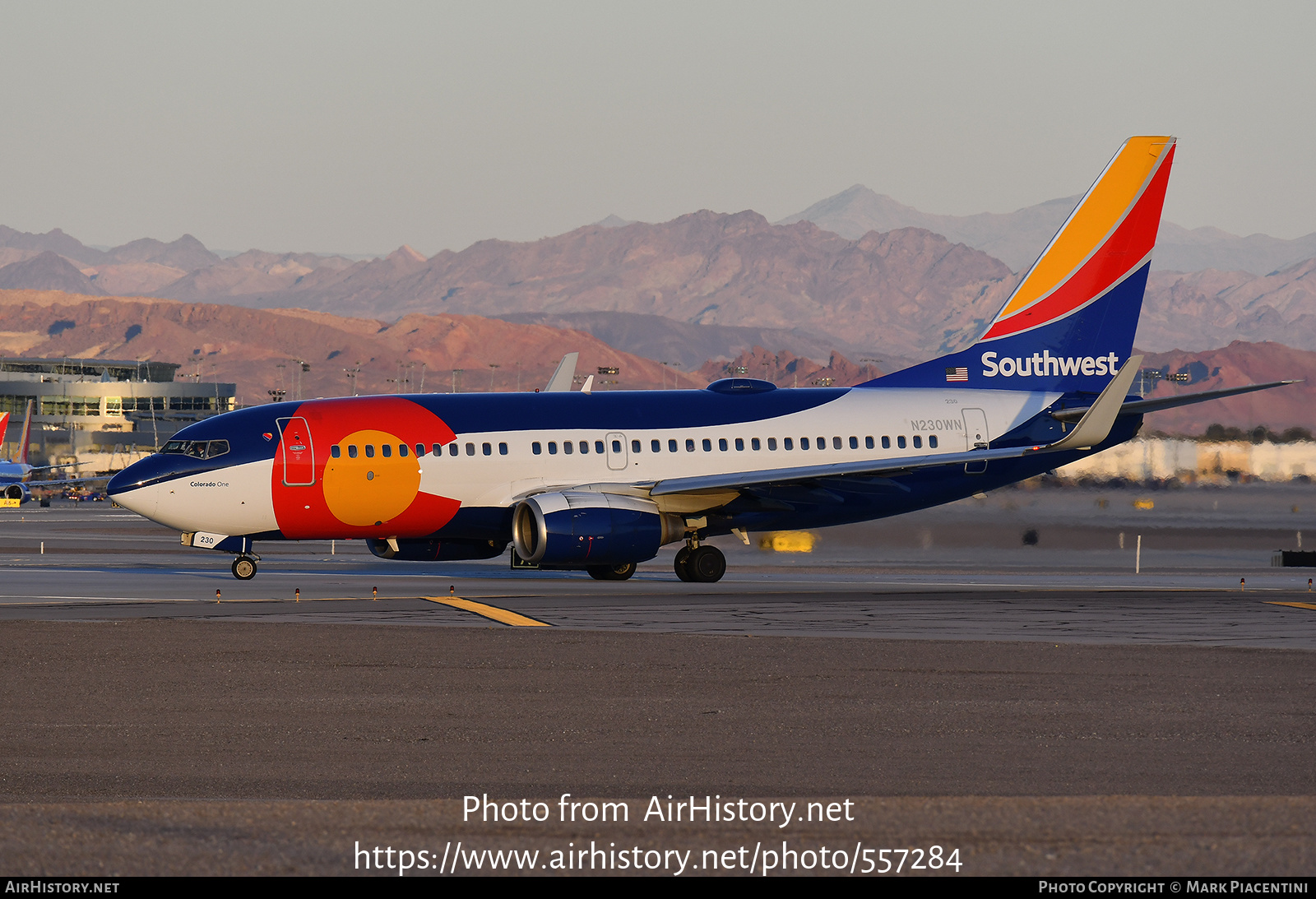 Aircraft Photo of N230WN | Boeing 737-7H4 | Southwest Airlines | AirHistory.net #557284