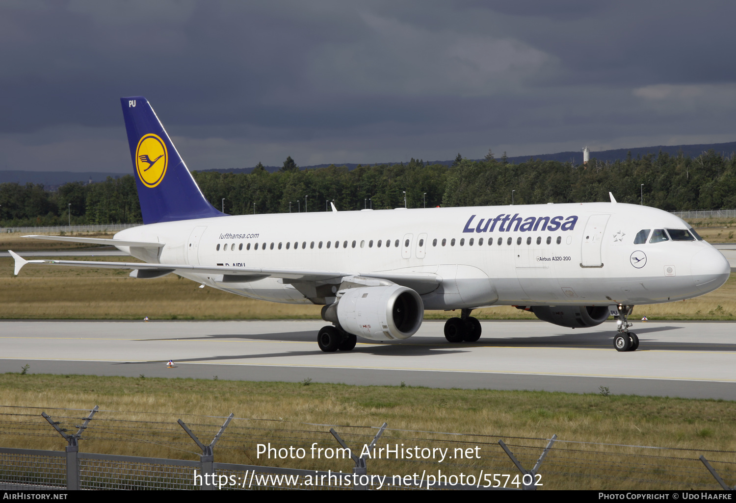 Aircraft Photo of D-AIPU | Airbus A320-211 | Lufthansa | AirHistory.net #557402