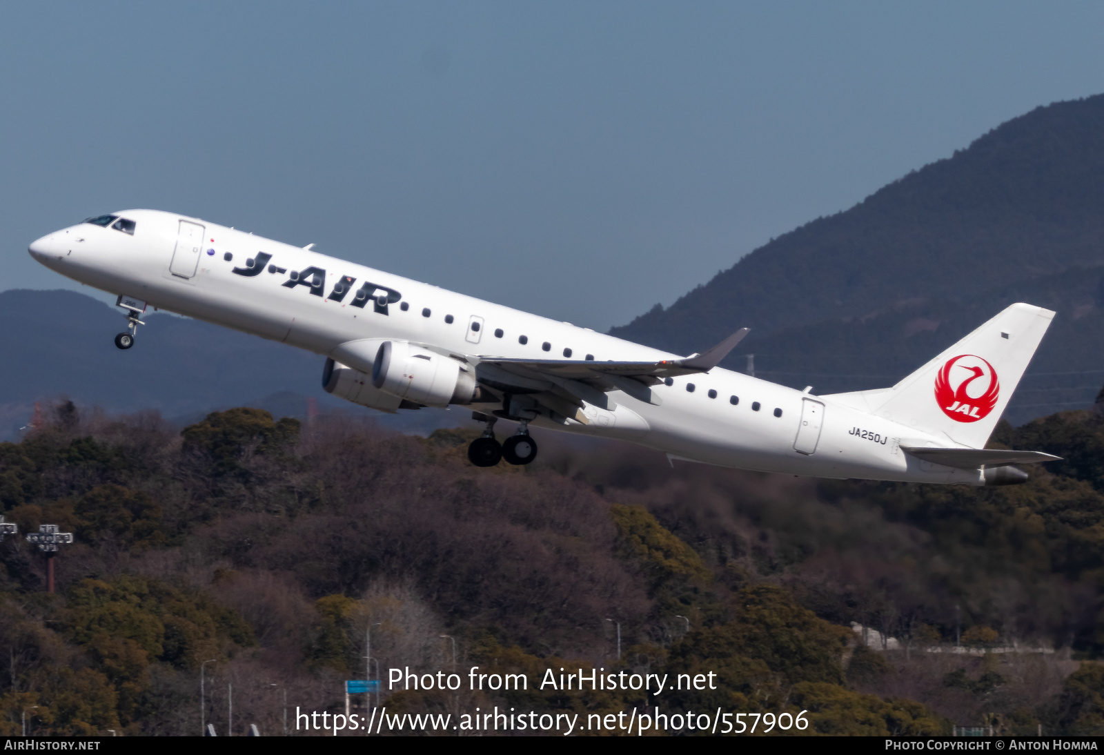 Aircraft Photo of JA250J | Embraer 190STD (ERJ-190-100STD) | J-Air | AirHistory.net #557906