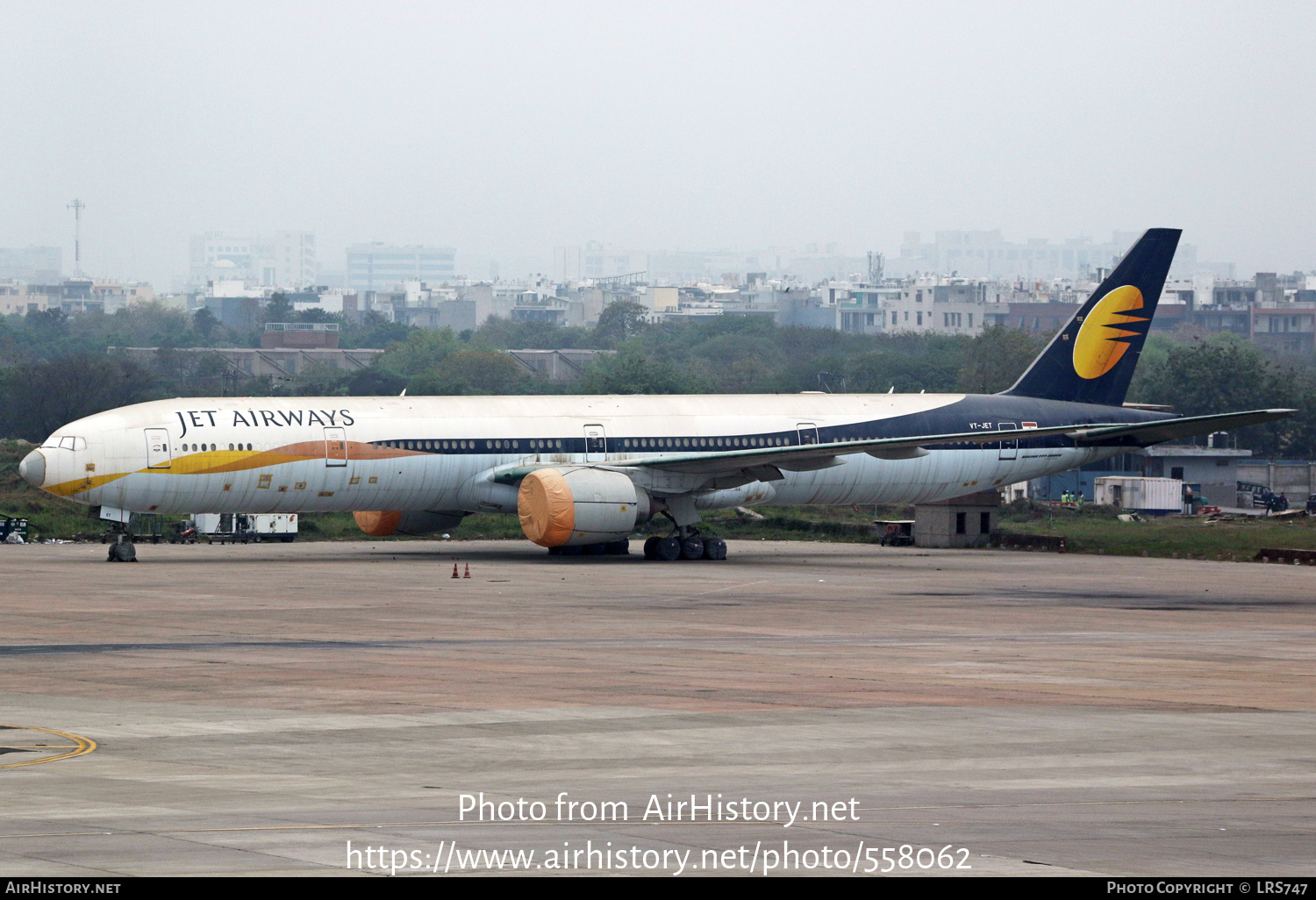 Aircraft Photo of VT-JET | Boeing 777-35R/ER | Jet Airways | AirHistory.net #558062