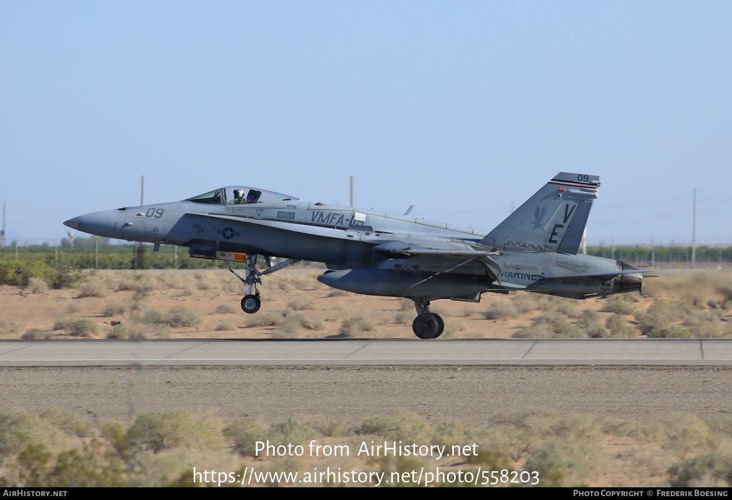 Aircraft Photo of 164879 | McDonnell Douglas F/A-18C Hornet | USA - Marines | AirHistory.net #558203