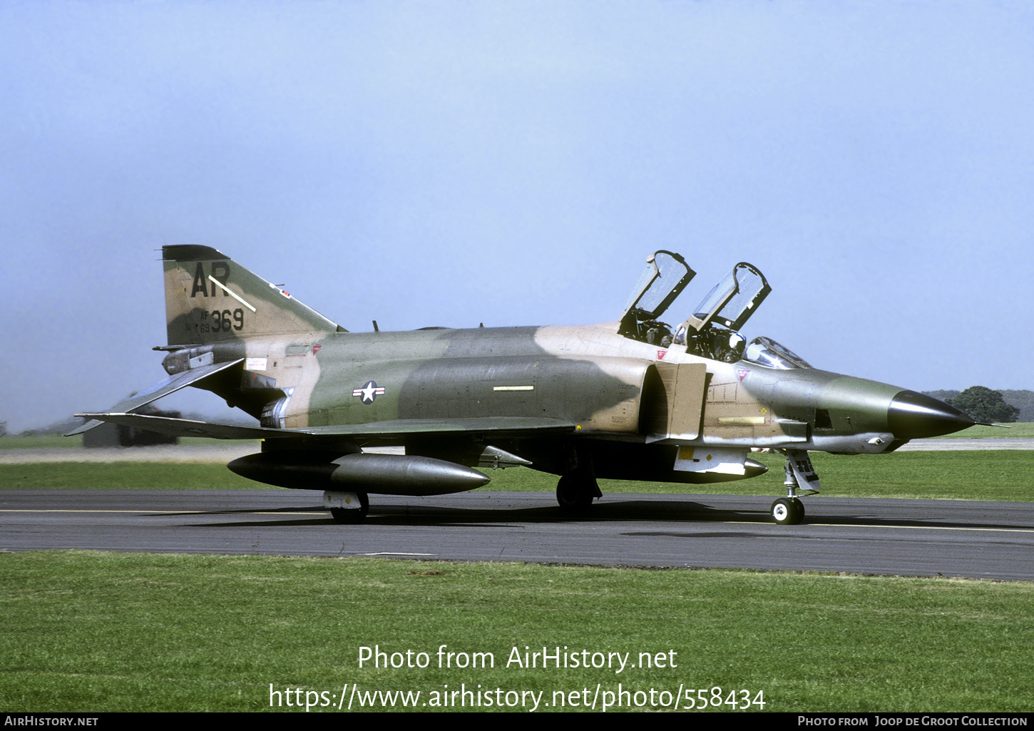 Aircraft Photo of 69-0369 / AF69-369 | McDonnell Douglas RF-4C Phantom II | USA - Air Force | AirHistory.net #558434