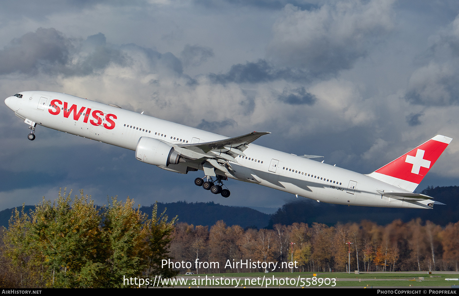 Aircraft Photo of HB-JNJ | Boeing 777-300/ER | Swiss International Air Lines | AirHistory.net #558903