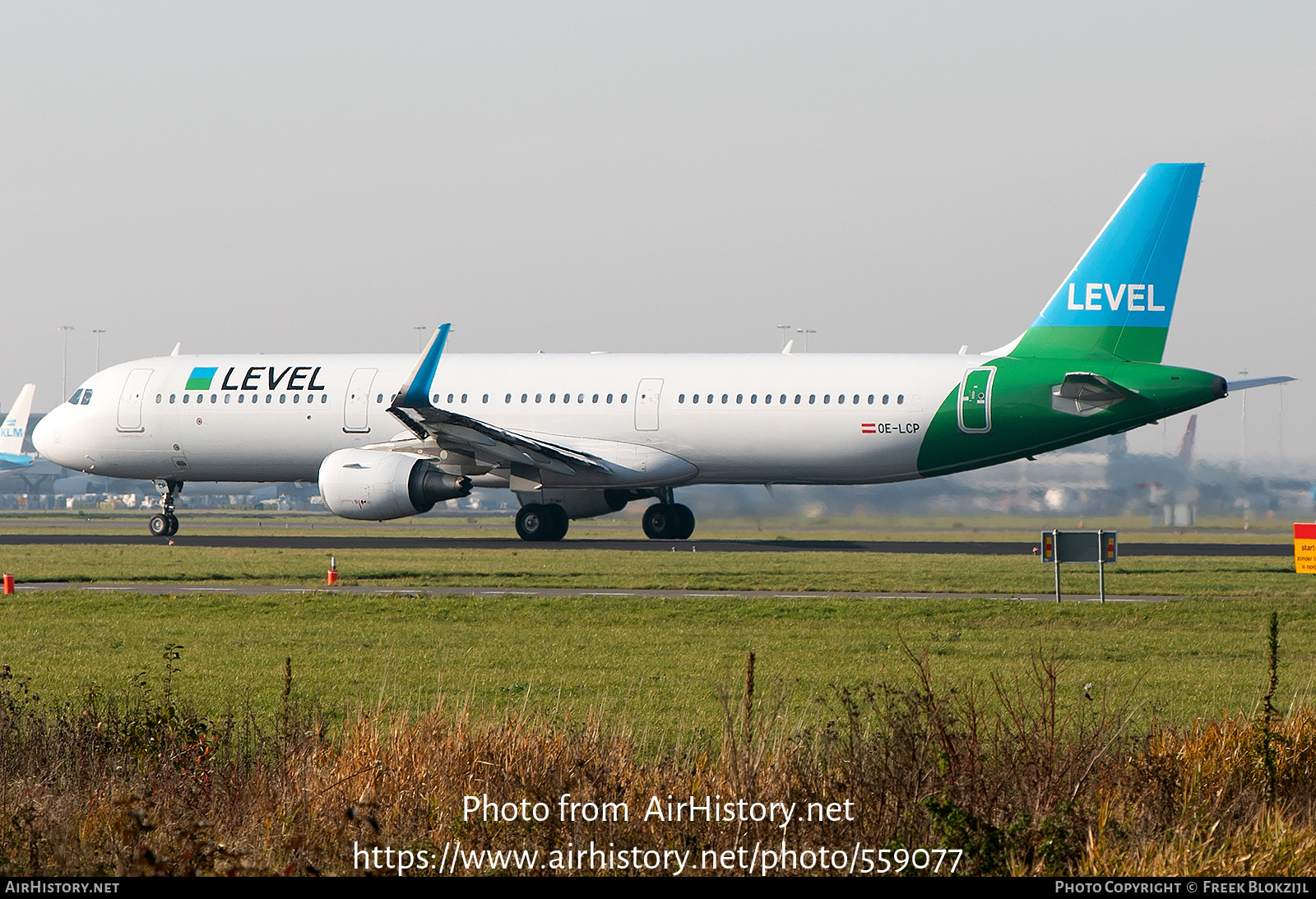 Aircraft Photo of OE-LCP | Airbus A321-211 | Level | AirHistory.net #559077