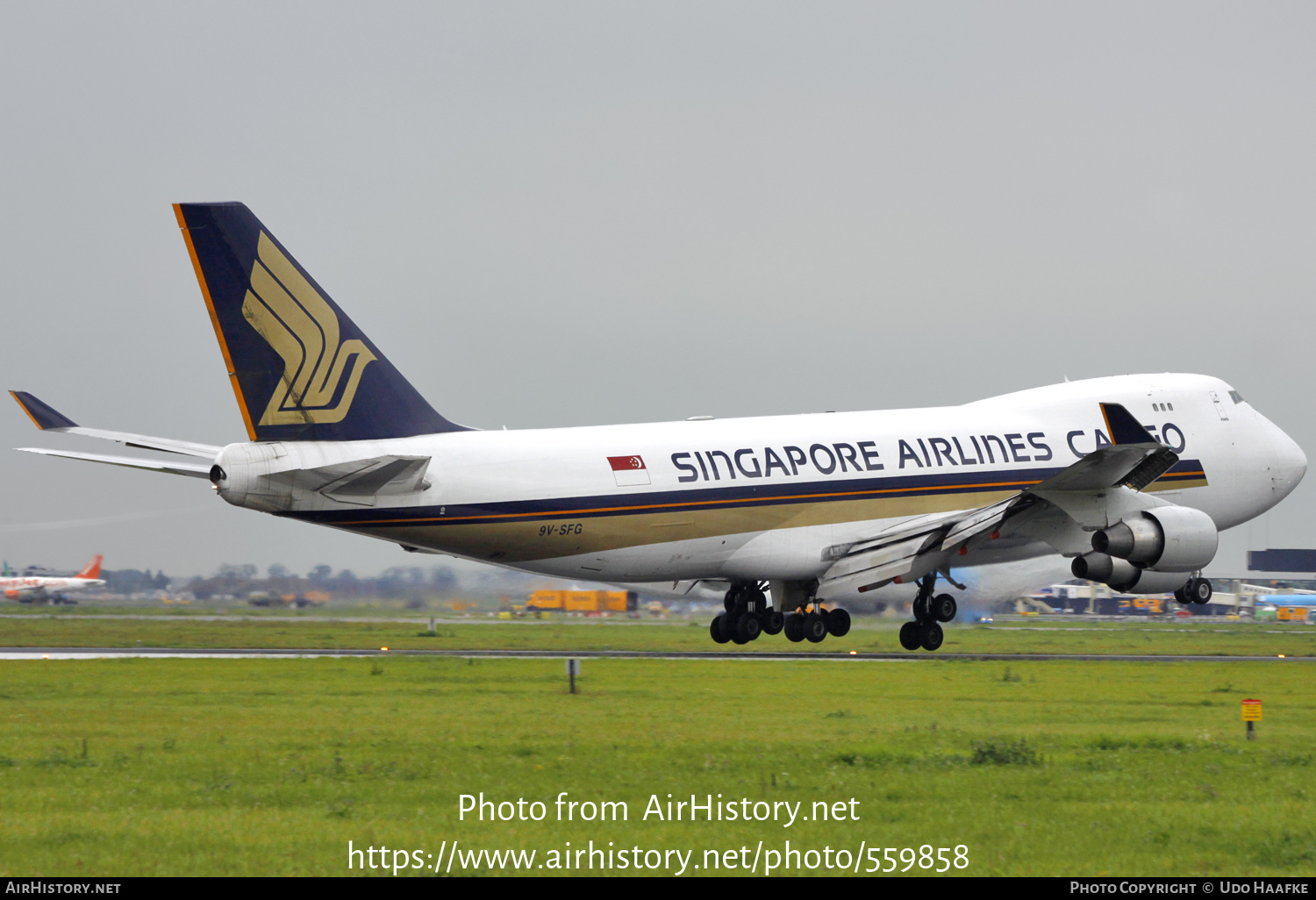 Aircraft Photo of 9V-SFG | Boeing 747-412F/SCD | Singapore Airlines Cargo | AirHistory.net #559858