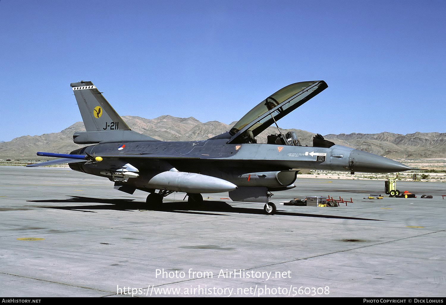 Aircraft Photo of J-211 | General Dynamics F-16B Fighting Falcon | Netherlands - Air Force | AirHistory.net #560308