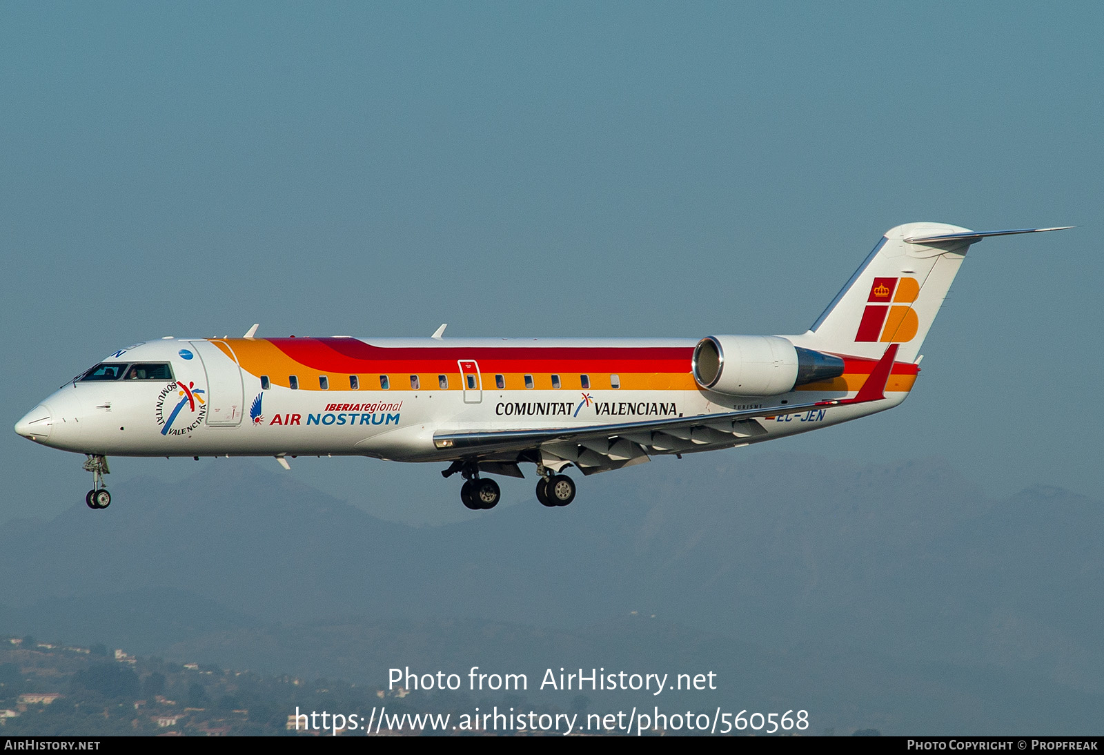 Aircraft Photo of EC-JEN | Bombardier CRJ-200LR (CL-600-2B19) | Iberia Regional | AirHistory.net #560568