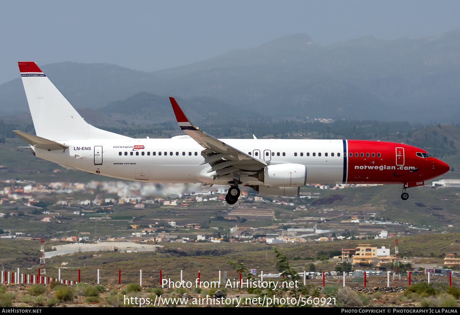 Aircraft Photo of LN-ENS | Boeing 737-800 | Norwegian | AirHistory.net #560921