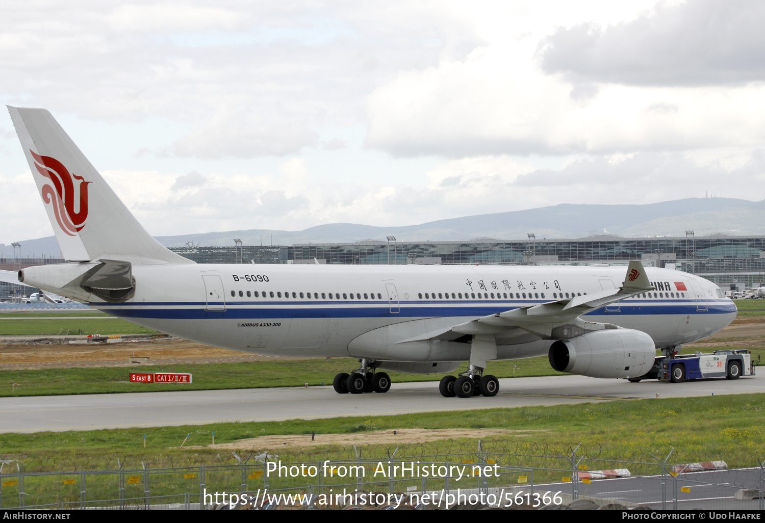 Aircraft Photo of B-6090 | Airbus A330-243 | Air China | AirHistory.net #561366