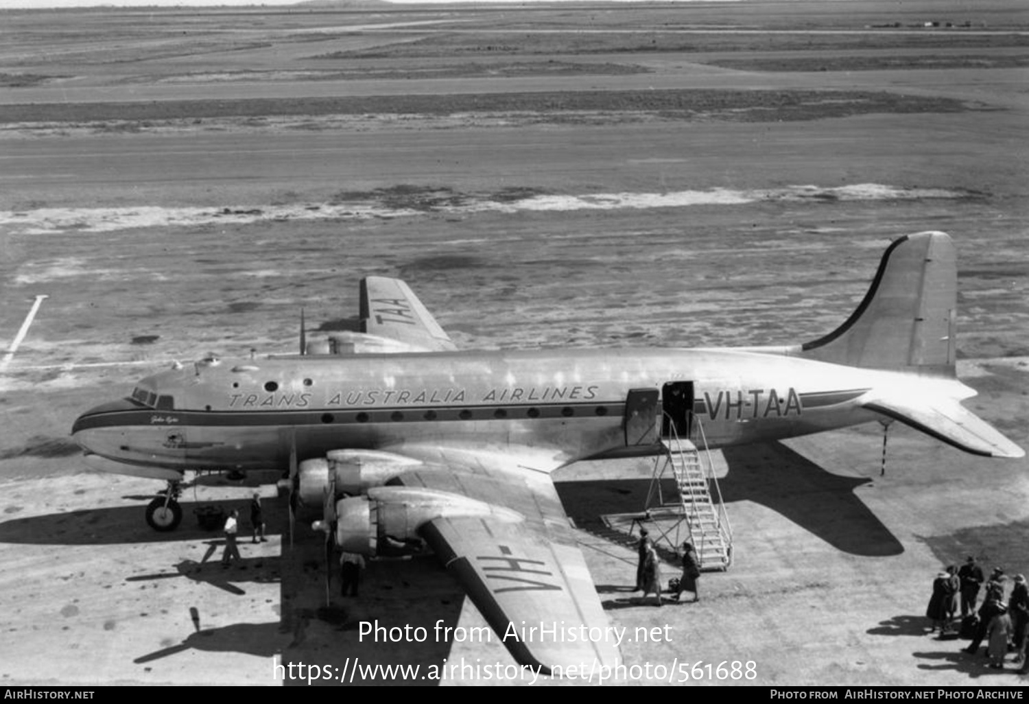 Aircraft Photo of VH-TAA | Douglas DC-4-1009 | Trans-Australia Airlines - TAA | AirHistory.net #561688