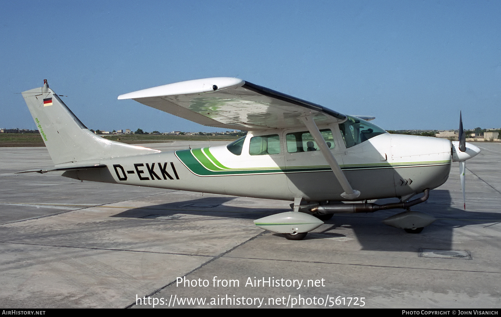 Aircraft Photo of D-EKKI | Cessna 182F Skylane | AirHistory.net #561725