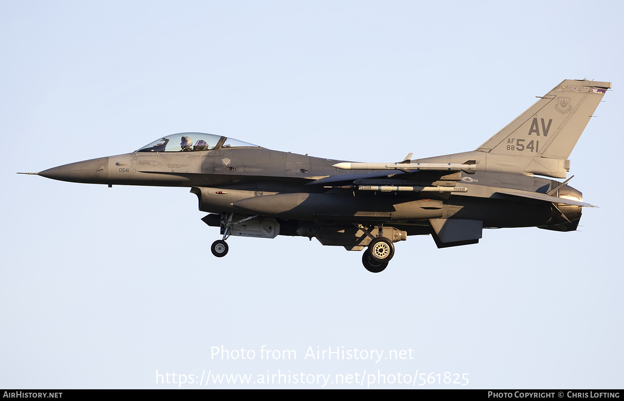 Aircraft Photo of 88-0541 / AF88-541 | Lockheed Martin F-16CM Fighting Falcon | USA - Air Force | AirHistory.net #561825